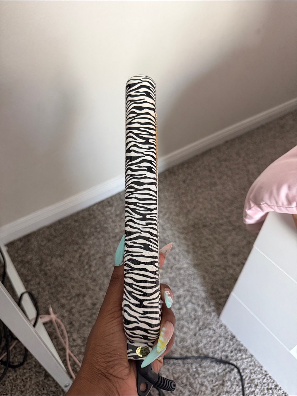 Zebra Print Hair Straightener - Black & White (KOR PROFESSIONALS)
